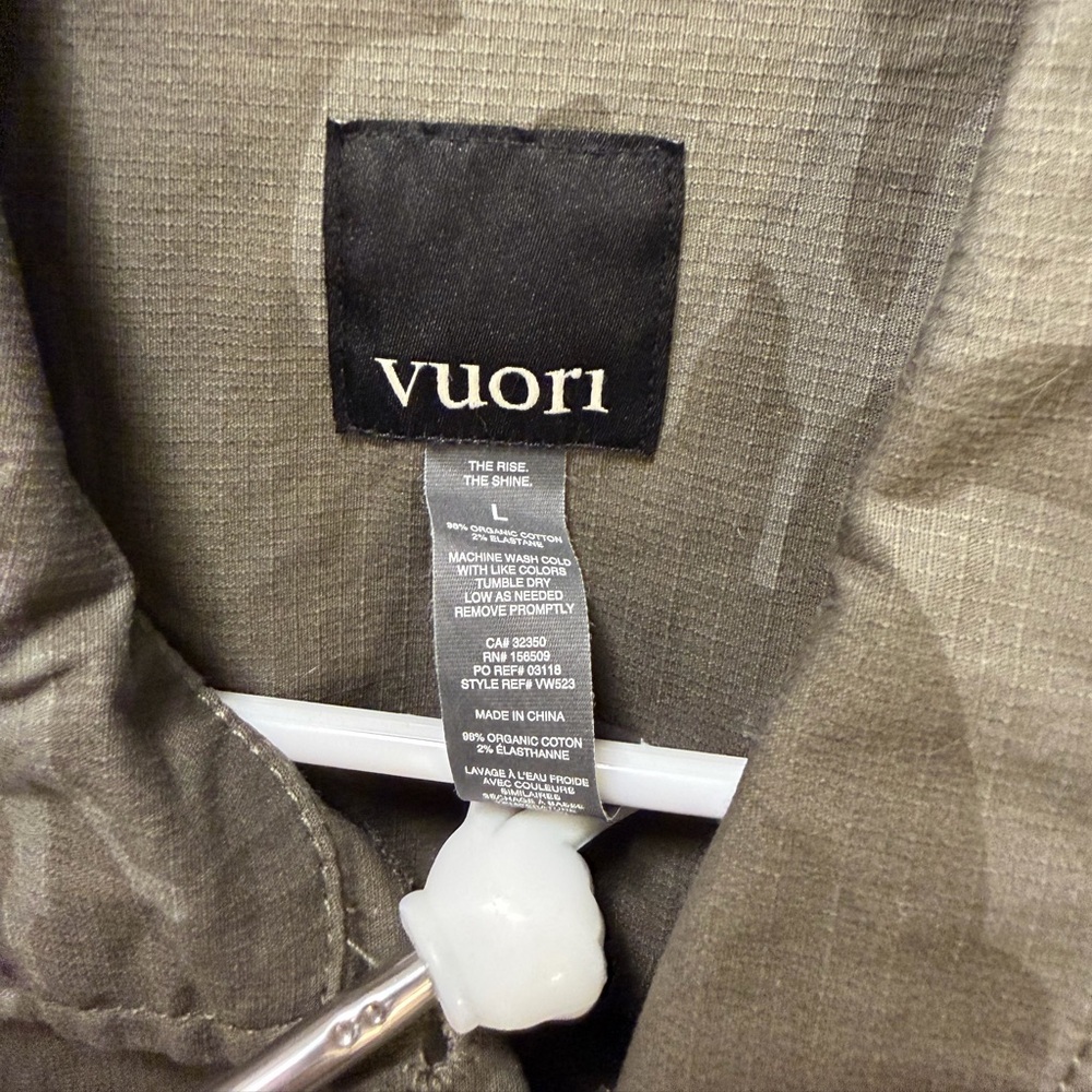 Vuori Women’s Ripstop Jacket Oregano Camo NWT Size L - Picture 3 of 6